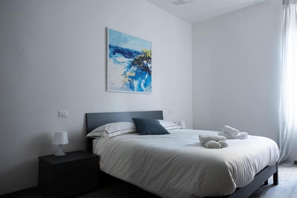 Private Room: The Port Apartment Scirocco Livorno Eksteriør billede
